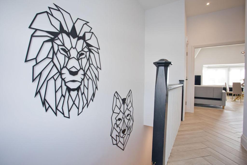 Ultra Stylish Apt Set In An Affluent Location Poole Exterior foto